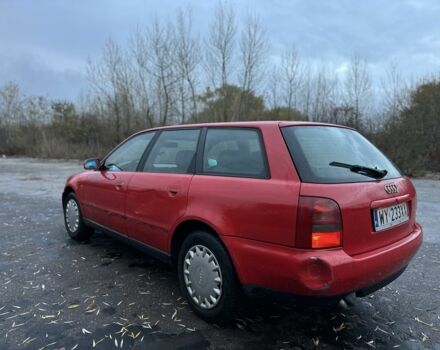 Красный Ауди А4, объемом двигателя 1.9 л и пробегом 380 тыс. км за 1750 $, фото 4 на Automoto.ua