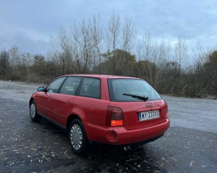 Красный Ауди А4, объемом двигателя 1.9 л и пробегом 380 тыс. км за 1750 $, фото 3 на Automoto.ua