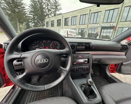 Красный Ауди А4, объемом двигателя 1.6 л и пробегом 315 тыс. км за 3350 $, фото 15 на Automoto.ua
