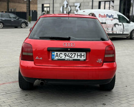 Красный Ауди А4, объемом двигателя 1.6 л и пробегом 315 тыс. км за 3550 $, фото 5 на Automoto.ua
