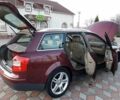 Красный Ауди А4, объемом двигателя 2 л и пробегом 300 тыс. км за 3856 $, фото 2 на Automoto.ua