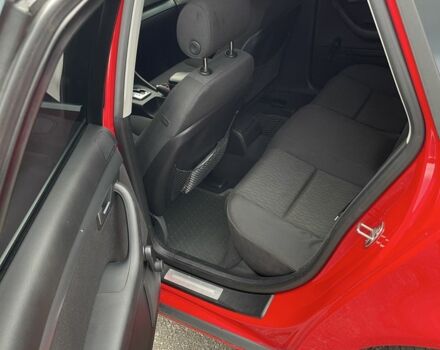 Красный Ауди А4, объемом двигателя 1.8 л и пробегом 250 тыс. км за 6500 $, фото 12 на Automoto.ua