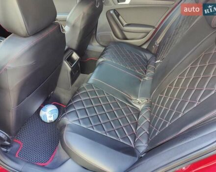 Красный Ауди А4, объемом двигателя 1.8 л и пробегом 223 тыс. км за 9200 $, фото 8 на Automoto.ua