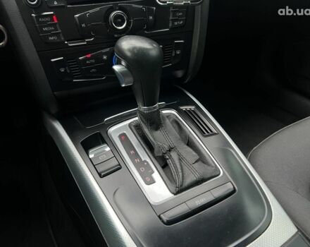 Красный Ауди А4, объемом двигателя 2 л и пробегом 333 тыс. км за 8690 $, фото 15 на Automoto.ua