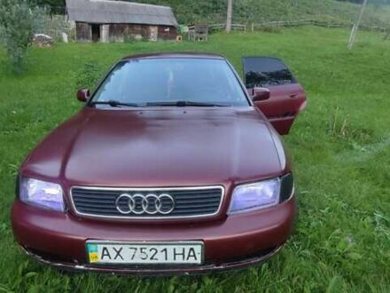 Ауді А4 1995 у Ворохта на Automoto.ua Червоний Ауді А4, об'ємом двигуна 2.5 л та пробігом 380 тис. км за 3800 $, фото 1 на Automoto.ua
