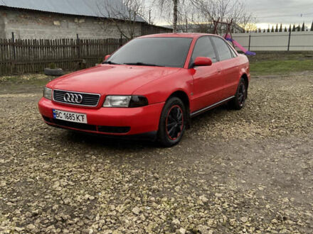 Червоний Ауді А4, об'ємом двигуна 1.6 л та пробігом 300 тис. км за 2999 $, фото 1 на Automoto.ua