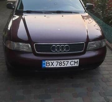 Красный Ауди А4, объемом двигателя 1.8 л и пробегом 255 тыс. км за 3500 $, фото 1 на Automoto.ua