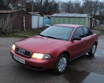 Красный Ауди А4, объемом двигателя 1.8 л и пробегом 300 тыс. км за 2550 $, фото 1 на Automoto.ua
