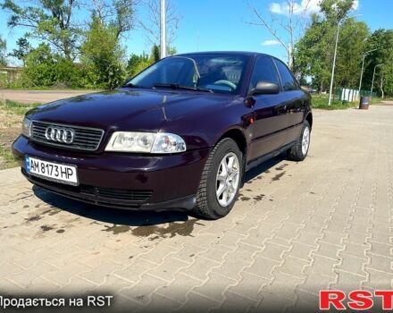 Красный Ауди А4, объемом двигателя 1.8 л и пробегом 350 тыс. км за 2400 $, фото 1 на Automoto.ua