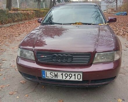 Красный Ауди А4, объемом двигателя 1.8 л и пробегом 300 тыс. км за 1250 $, фото 1 на Automoto.ua