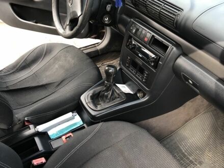 Ауді А4 1997 у Оратове на Automoto.ua Червоний Ауді А4, об'ємом двигуна 1.5 л та пробігом 300 тис. км за 1600 $, фото 1 на Automoto.ua