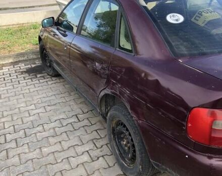 Ауди А4, объемом двигателя 1.6 л и пробегом 310 тыс. км за 1600 $, фото 2 на Automoto.ua