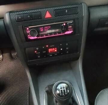 Ауди А4, объемом двигателя 1.8 л и пробегом 260 тыс. км за 3650 $, фото 6 на Automoto.ua