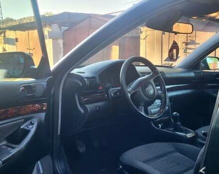 Ауди А4, объемом двигателя 1.9 л и пробегом 370 тыс. км за 4500 $, фото 6 на Automoto.ua
