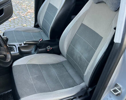 Ауді А4, об'ємом двигуна 1.6 л та пробігом 313 тис. км за 6000 $, фото 18 на Automoto.ua