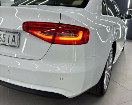 Ауди А4, объемом двигателя 2 л и пробегом 207 тыс. км за 12300 $, фото 4 на Automoto.ua