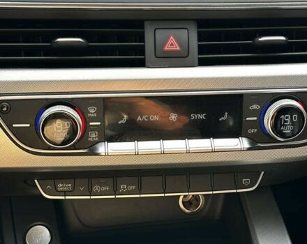 Ауди А4, объемом двигателя 2 л и пробегом 195 тыс. км за 13900 $, фото 11 на Automoto.ua