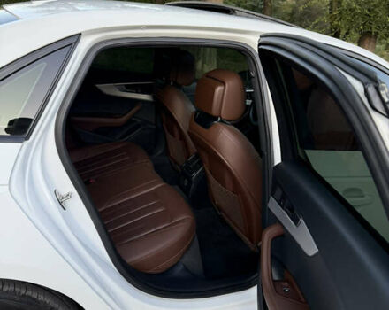 Ауді А4, об'ємом двигуна 2 л та пробігом 127 тис. км за 21000 $, фото 14 на Automoto.ua