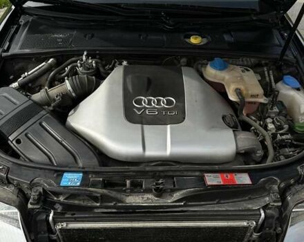 Ауди А4, объемом двигателя 2.5 л и пробегом 291 тыс. км за 5100 $, фото 7 на Automoto.ua