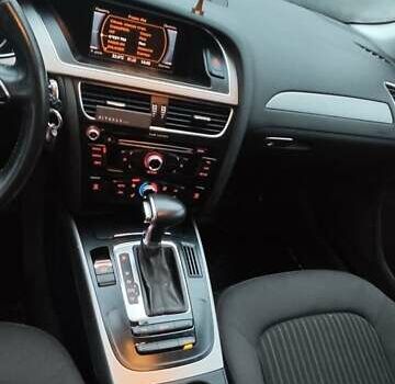 Ауді А4, об'ємом двигуна 2 л та пробігом 290 тис. км за 12000 $, фото 12 на Automoto.ua