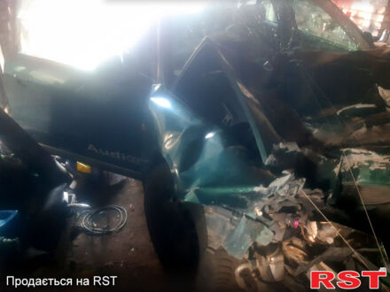 Ауді А4, об'ємом двигуна 1.8 л та пробігом 300 тис. км за 700 $, фото 1 на Automoto.ua