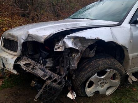 Ауди А4, объемом двигателя 2.4 л и пробегом 384 тыс. км за 1000 $, фото 1 на Automoto.ua