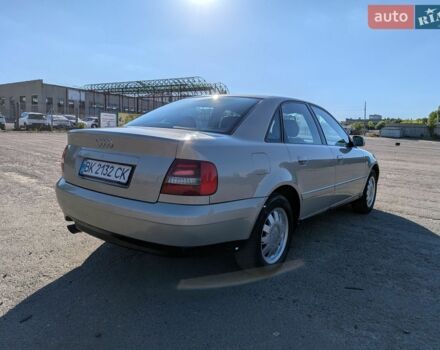 Ауди А4, объемом двигателя 1.6 л и пробегом 254 тыс. км за 3777 $, фото 1 на Automoto.ua