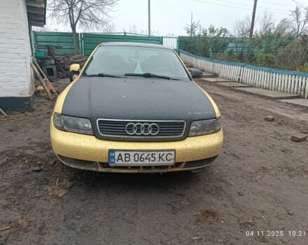 Желтый Ауди А4, объемом двигателя 1.9 л и пробегом 350 тыс. км за 2500 $, фото 4 на Automoto.ua