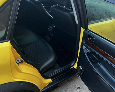 Желтый Ауди А4, объемом двигателя 1.9 л и пробегом 320 тыс. км за 2700 $, фото 8 на Automoto.ua