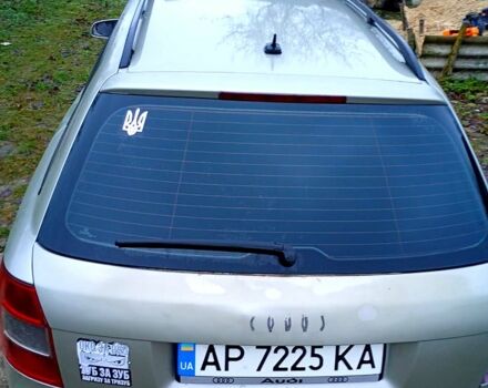 Жовтий Ауді А4, об'ємом двигуна 2.5 л та пробігом 298 тис. км за 3800 $, фото 2 на Automoto.ua