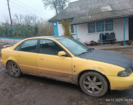 Желтый Ауди А4, объемом двигателя 1.9 л и пробегом 350 тыс. км за 2500 $, фото 1 на Automoto.ua
