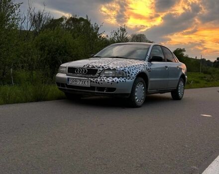 Сірий Ауді А4, об'ємом двигуна 1 л та пробігом 340 тис. км за 1400 $, фото 1 на Automoto.ua