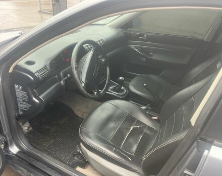 Серый Ауди А4, объемом двигателя 1.6 л и пробегом 211 тыс. км за 2999 $, фото 5 на Automoto.ua