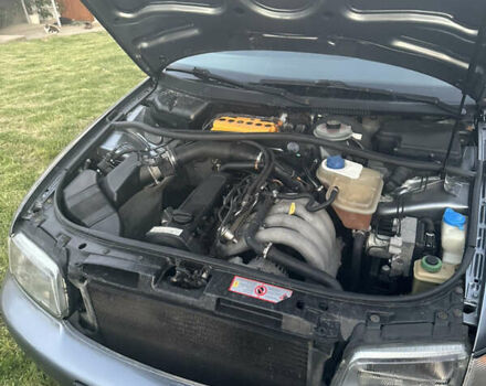 Серый Ауди А4, объемом двигателя 1.6 л и пробегом 291 тыс. км за 3200 $, фото 2 на Automoto.ua