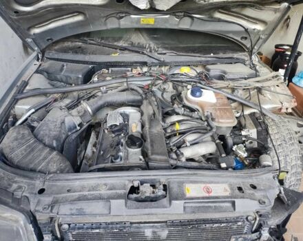 Сірий Ауді А4, об'ємом двигуна 1.8 л та пробігом 350 тис. км за 1188 $, фото 5 на Automoto.ua