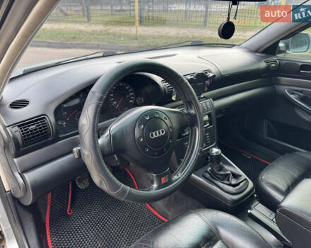 Серый Ауди А4, объемом двигателя 2.6 л и пробегом 330 тыс. км за 2900 $, фото 10 на Automoto.ua