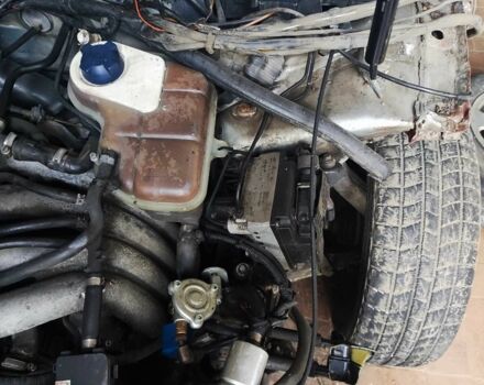 Сірий Ауді А4, об'ємом двигуна 1.8 л та пробігом 350 тис. км за 1188 $, фото 4 на Automoto.ua