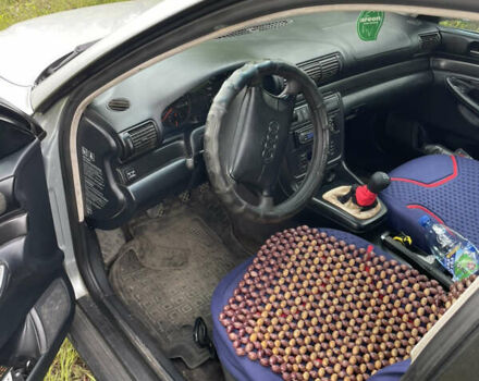 Сірий Ауді А4, об'ємом двигуна 1.6 л та пробігом 419 тис. км за 2000 $, фото 6 на Automoto.ua