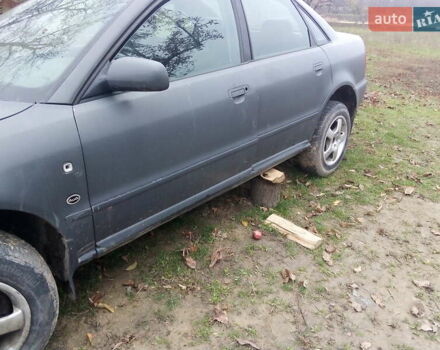 Серый Ауди А4, объемом двигателя 1.6 л и пробегом 340 тыс. км за 1500 $, фото 8 на Automoto.ua