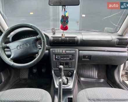 Серый Ауди А4, объемом двигателя 1.8 л и пробегом 349 тыс. км за 2700 $, фото 8 на Automoto.ua