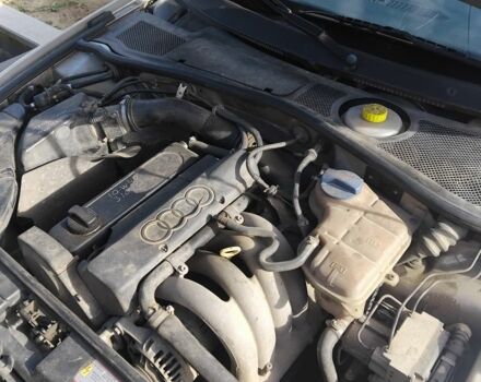 Сірий Ауді А4, об'ємом двигуна 0 л та пробігом 350 тис. км за 1500 $, фото 10 на Automoto.ua