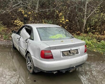 Серый Ауди А4, объемом двигателя 1.6 л и пробегом 210 тыс. км за 700 $, фото 3 на Automoto.ua