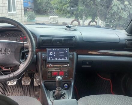 Сірий Ауді А4, об'ємом двигуна 2 л та пробігом 434 тис. км за 1578 $, фото 11 на Automoto.ua