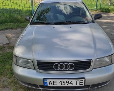 Сірий Ауді А4, об'ємом двигуна 1.8 л та пробігом 236 тис. км за 1700 $, фото 2 на Automoto.ua