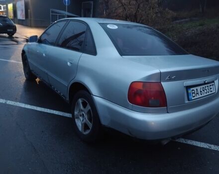 Серый Ауди А4, объемом двигателя 1.8 л и пробегом 100 тыс. км за 2800 $, фото 1 на Automoto.ua