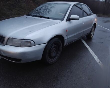 Серый Ауди А4, объемом двигателя 1.8 л и пробегом 100 тыс. км за 2800 $, фото 3 на Automoto.ua