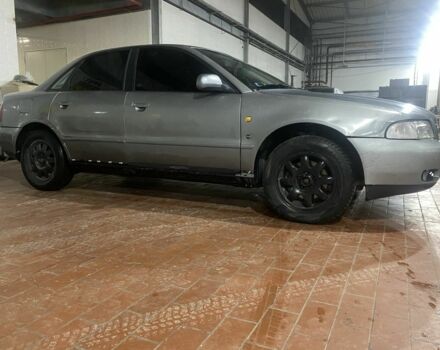 Серый Ауди А4, объемом двигателя 1.6 л и пробегом 260 тыс. км за 1400 $, фото 3 на Automoto.ua