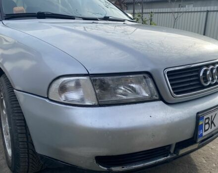 Серый Ауди А4, объемом двигателя 1.6 л и пробегом 262 тыс. км за 2000 $, фото 6 на Automoto.ua