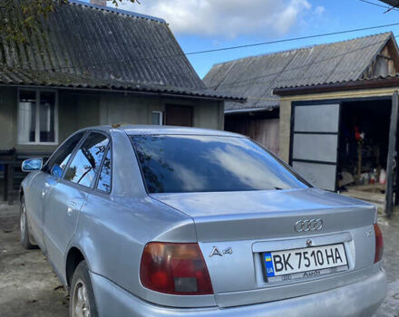 Серый Ауди А4, объемом двигателя 1.6 л и пробегом 262 тыс. км за 2000 $, фото 2 на Automoto.ua