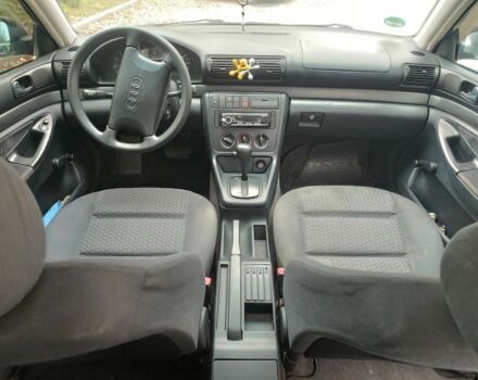 Серый Ауди А4, объемом двигателя 0 л и пробегом 300 тыс. км за 1620 $, фото 4 на Automoto.ua